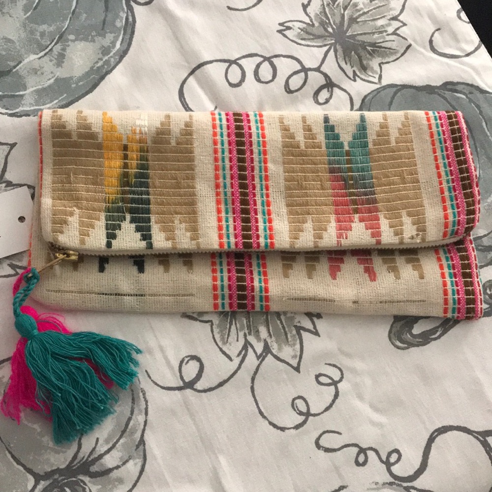 Cute Clutch with poms